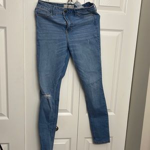 Hollister jeans (medium wash)